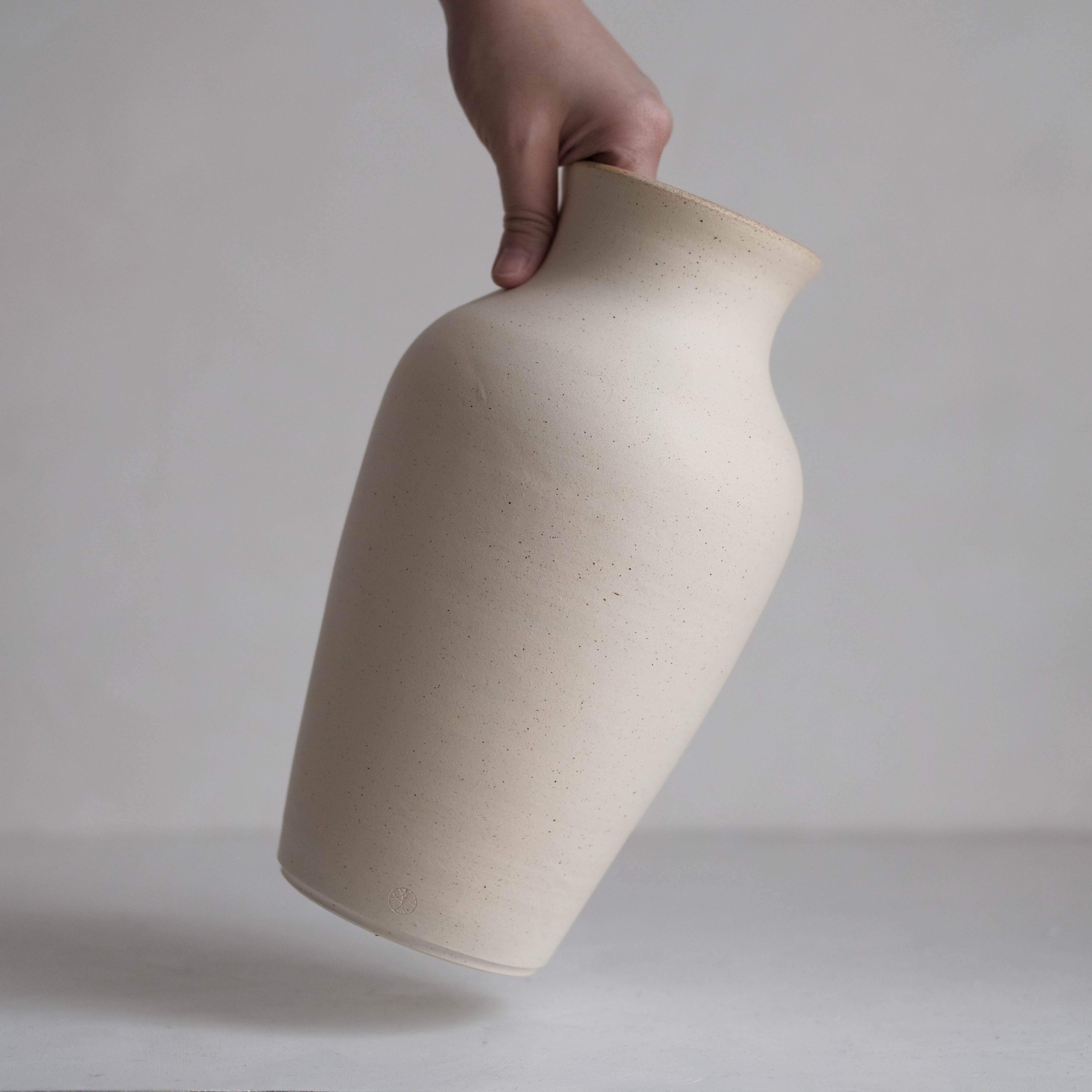 Ishi (石) Vase #ADN96