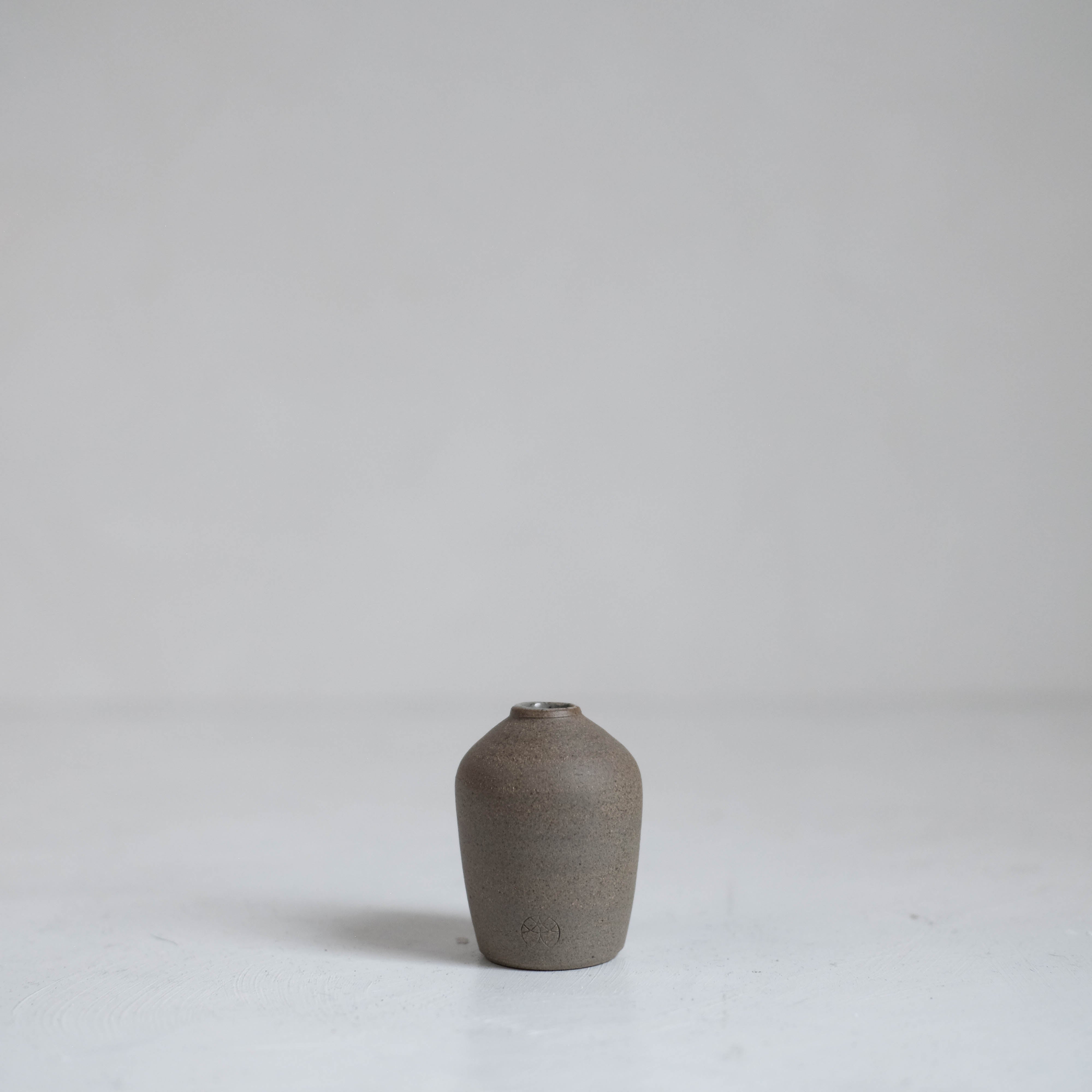 Ishi (石) Mini Vase Gacha #ADN132