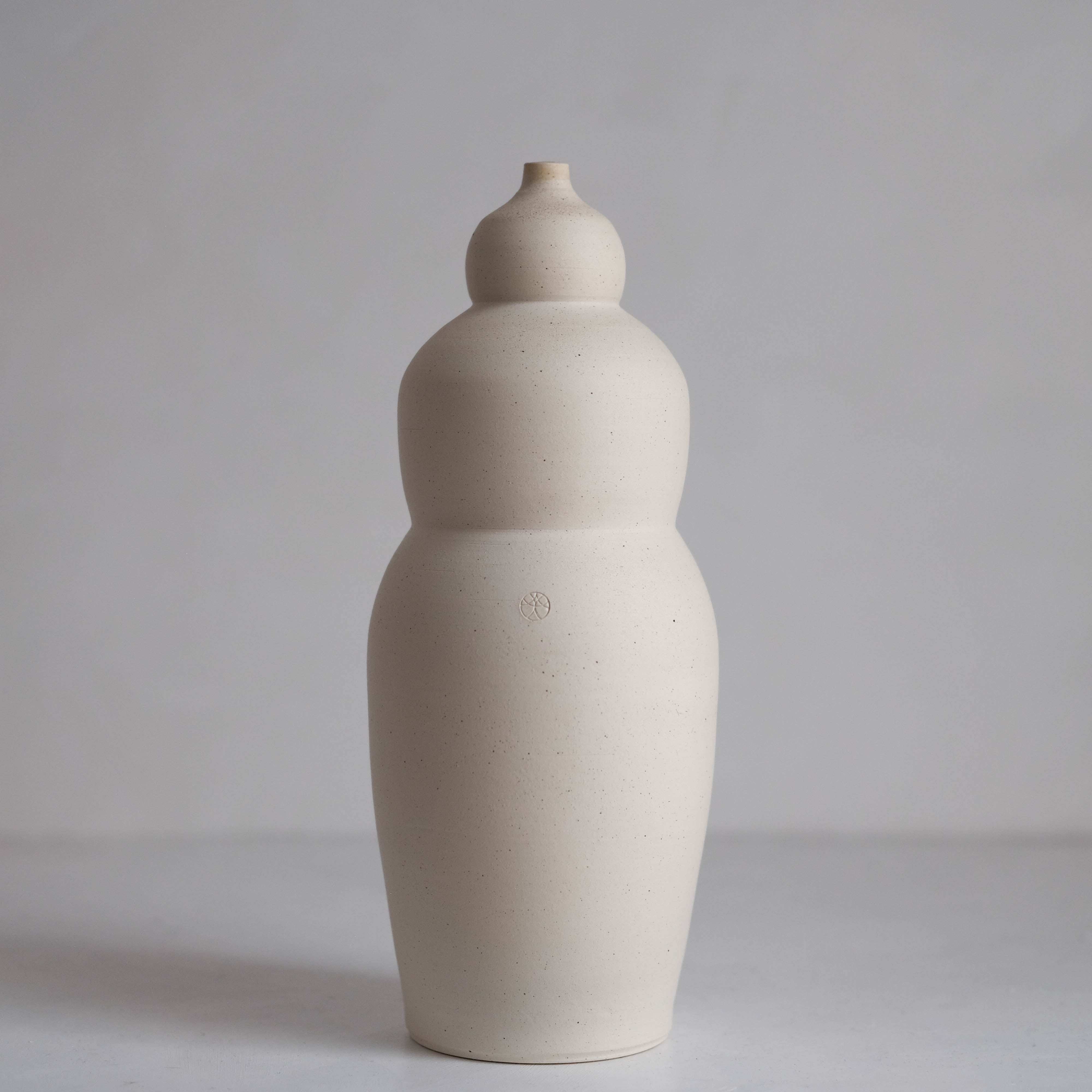 Ishi (石) Vase #ADN95