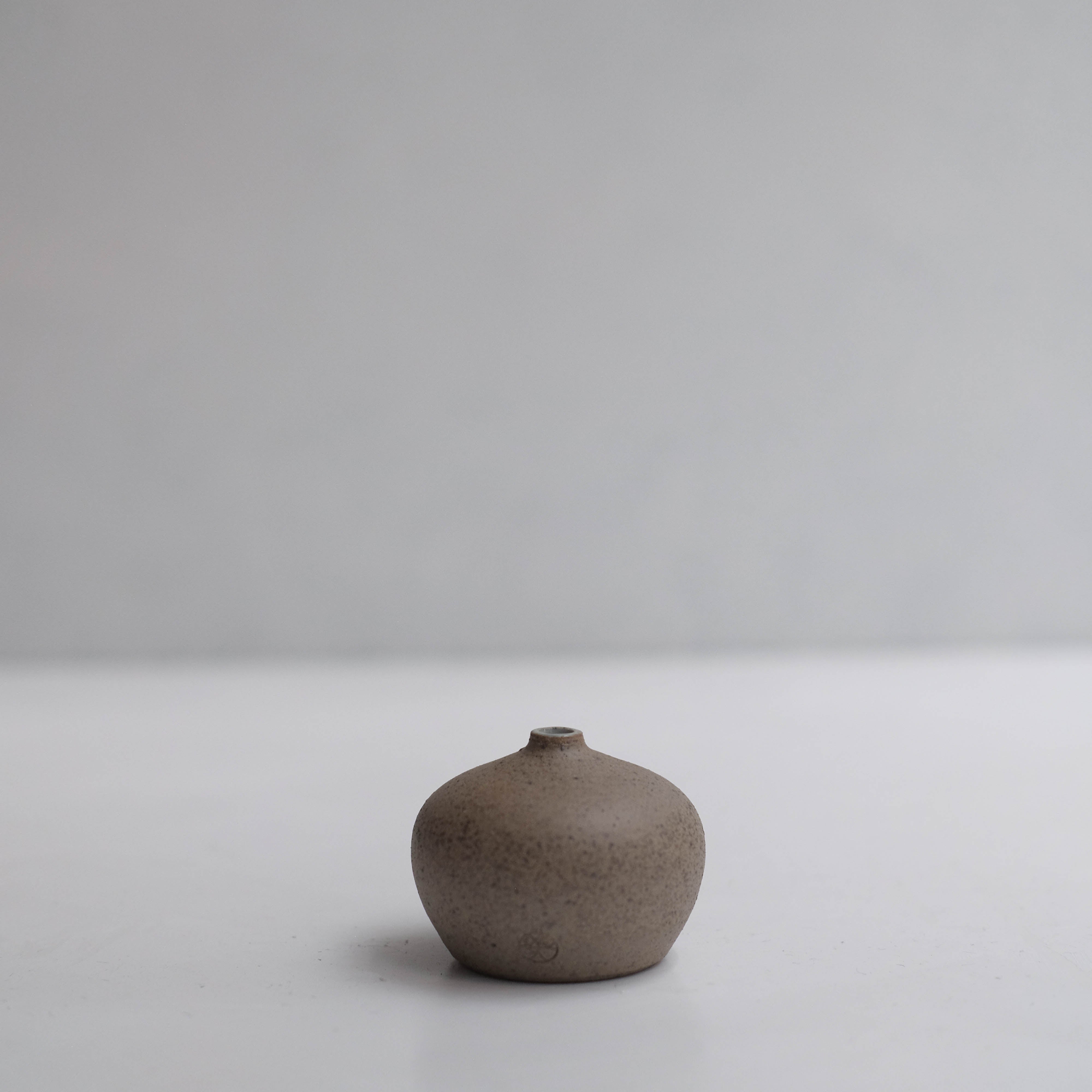 Ishi (石) Vase #ADN60