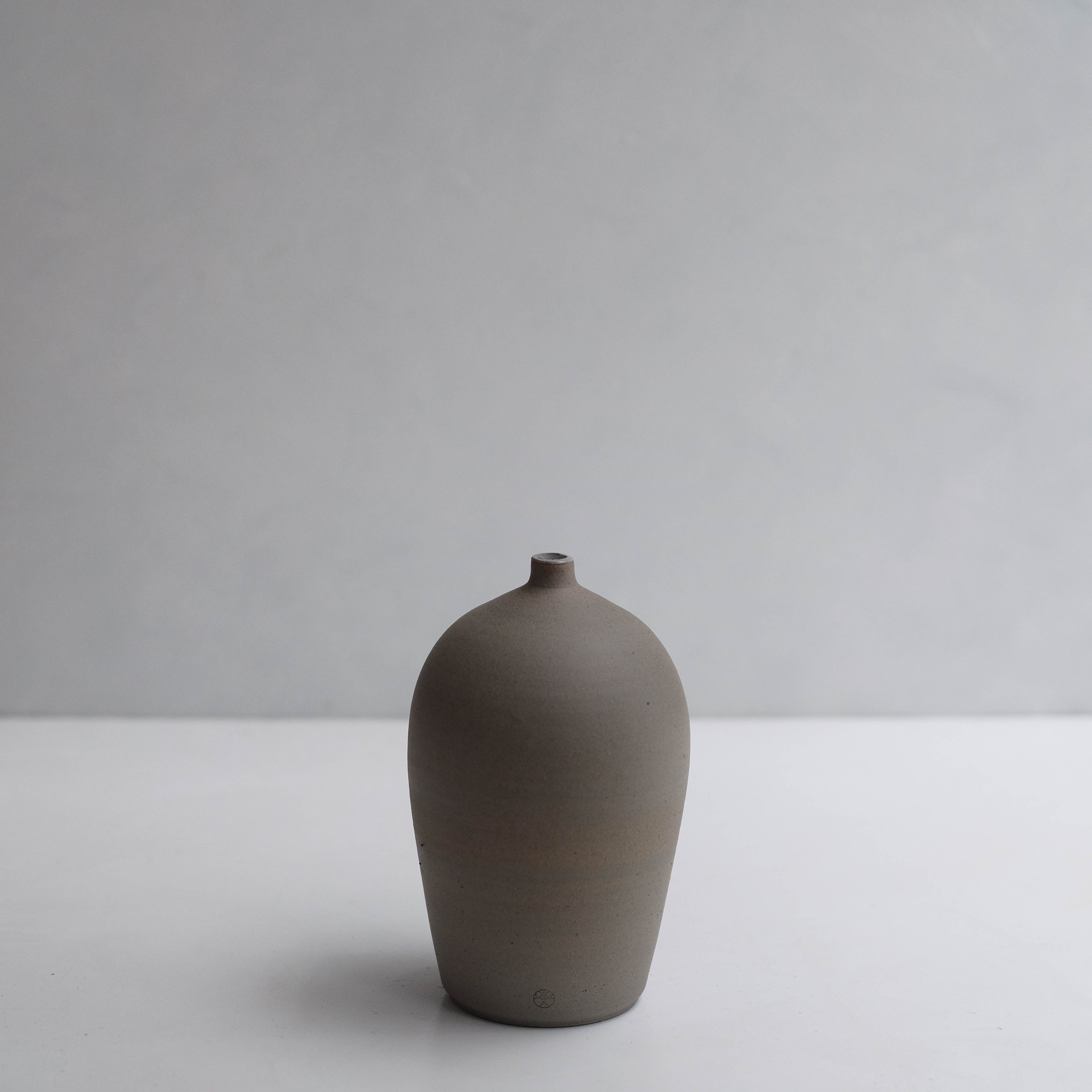 Ishi (石) Vase #ADN86