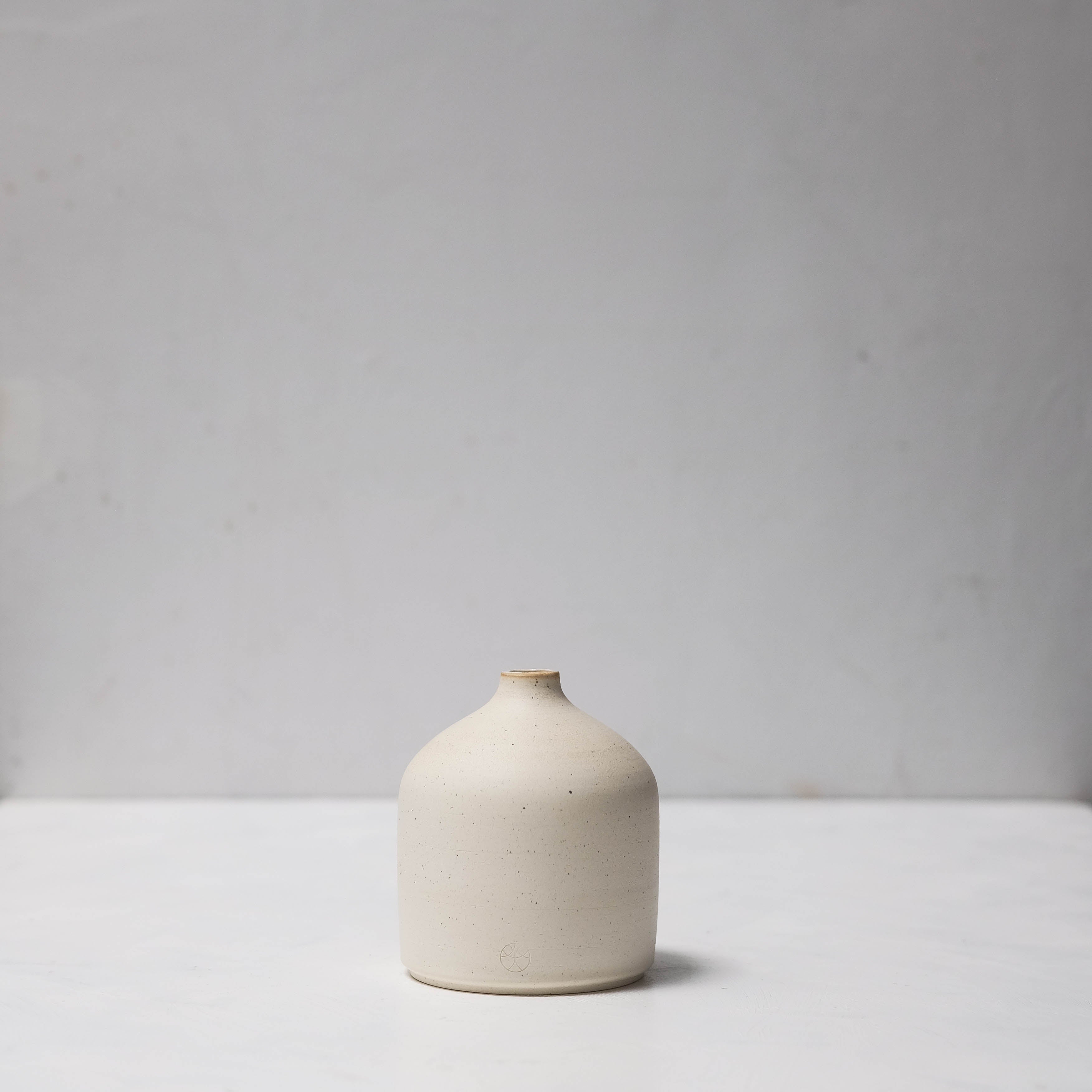Ishi (石) Vase #ASHI18