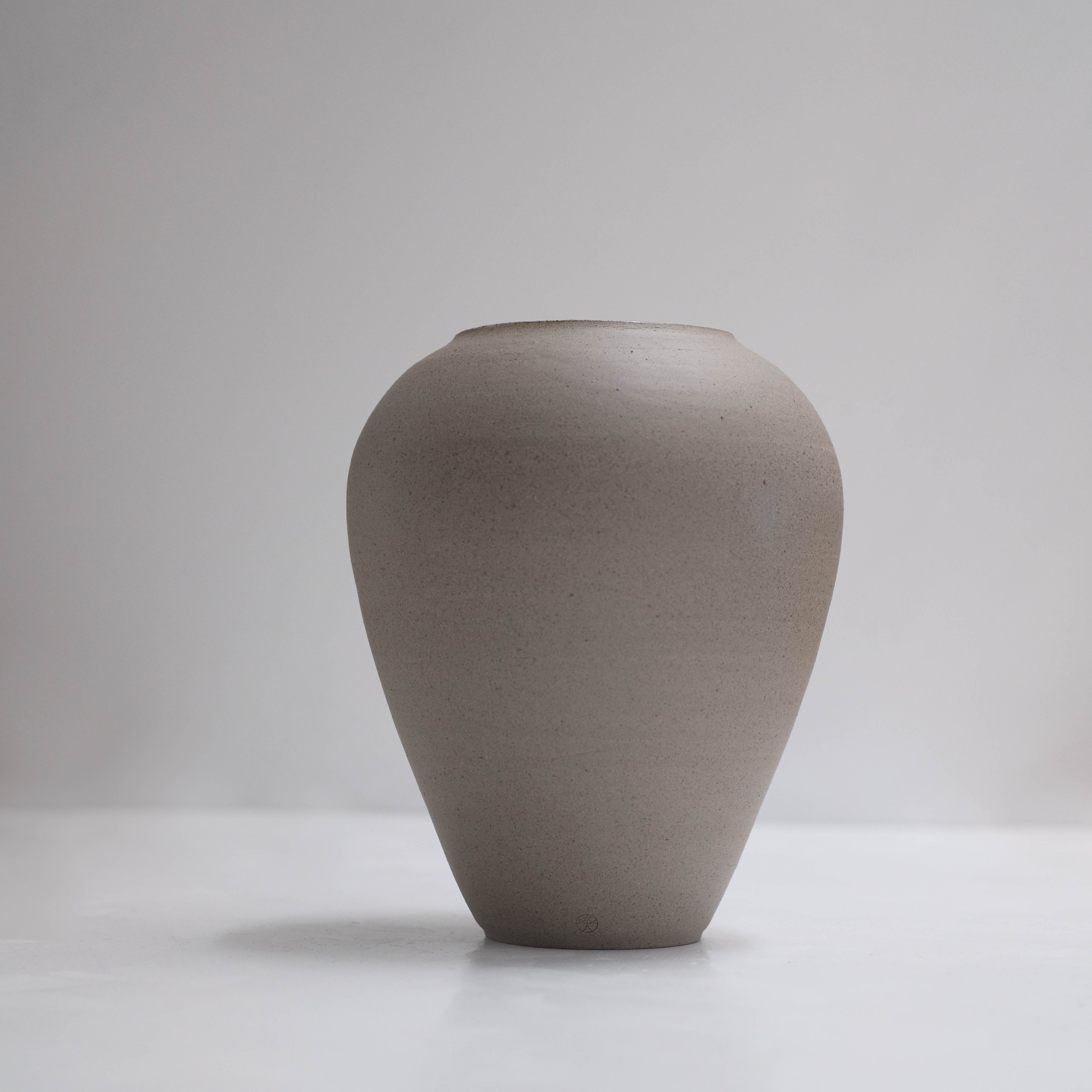Ishi (石) Vase #ADN01