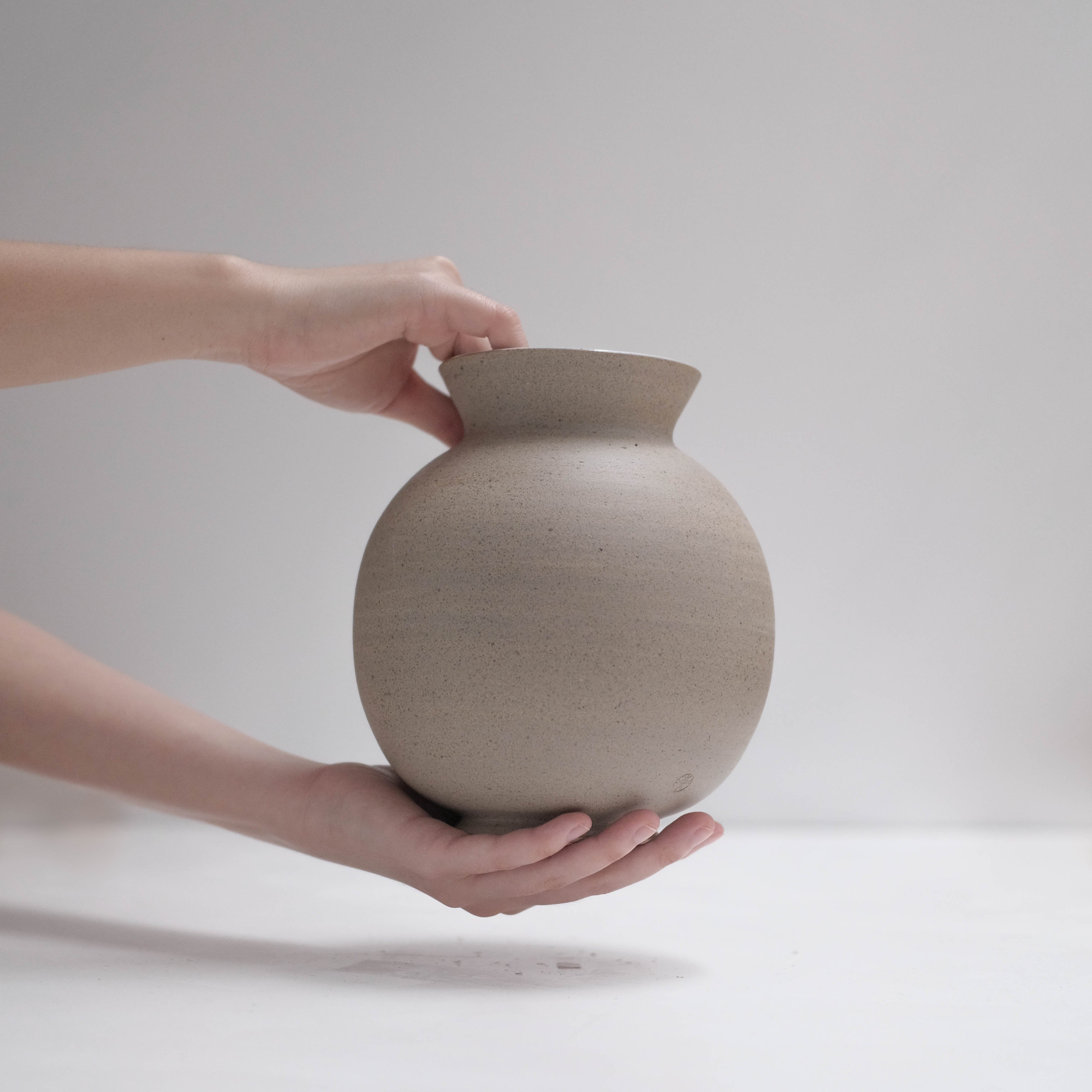 Ishi (石) Vase #ADN08