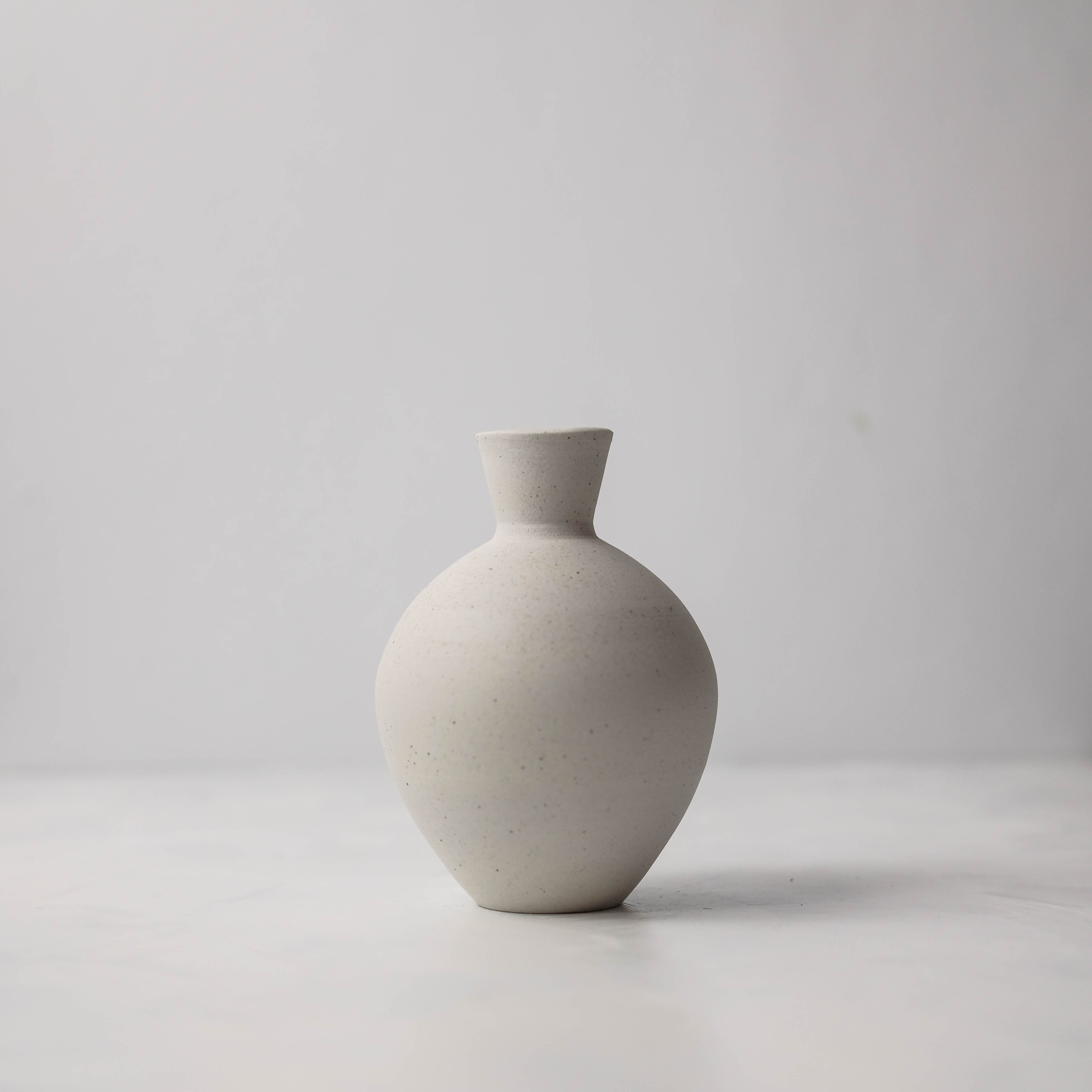 Ishi (石) Vase #691 – Adinegara Ceramic