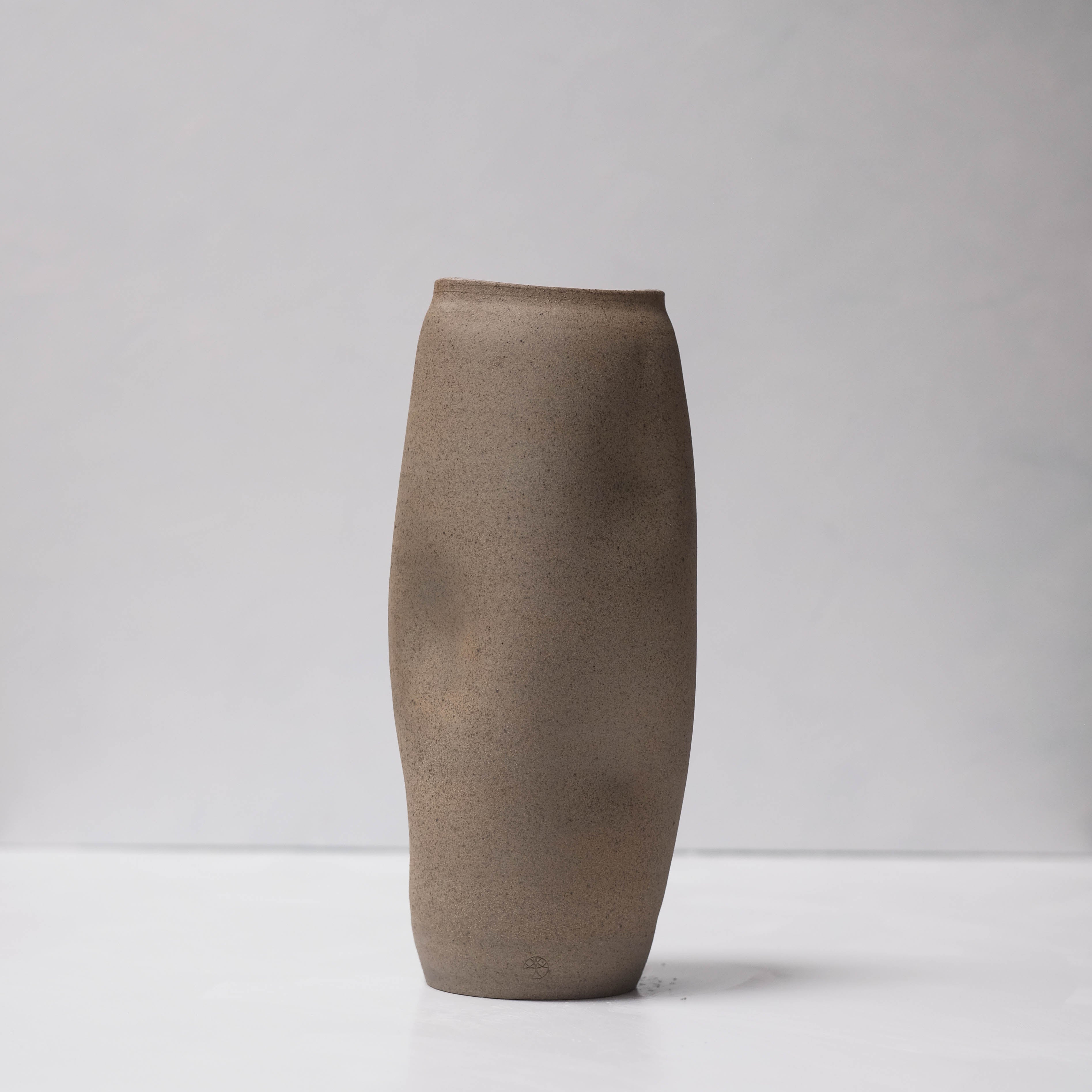 Ishi (石) Vase #ISHI65